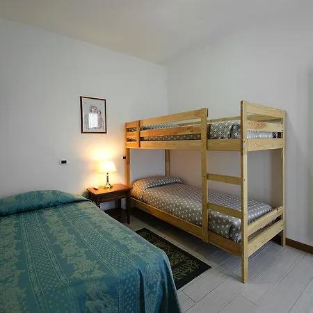 Apt.1 In With Pool Apartment Castelletto Di Brenzone