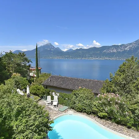 Apt.1 In With Pool Castelletto di Brenzone
