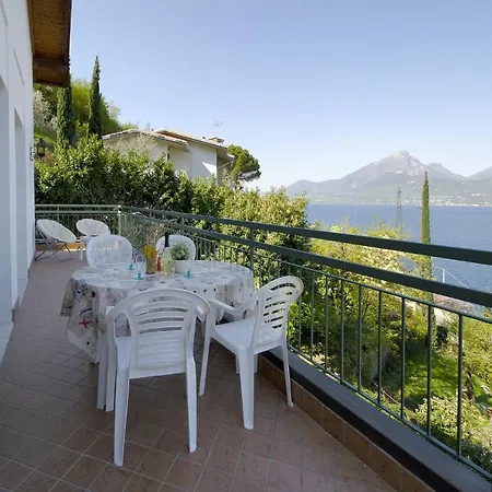 Apt.1 In With Pool * Castelletto Di Brenzone